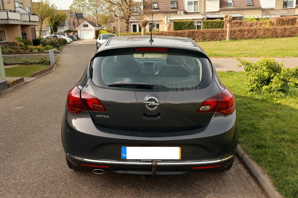 Zeer nette Opel Astra, Auto's, Voorwielaandrijving, 4 cilinders, Bruin, Leder en Stof