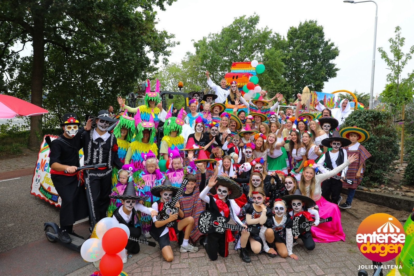 Loopgroep optocht carnaval Mexicaanse feesten, Ophalen, Gebruikt