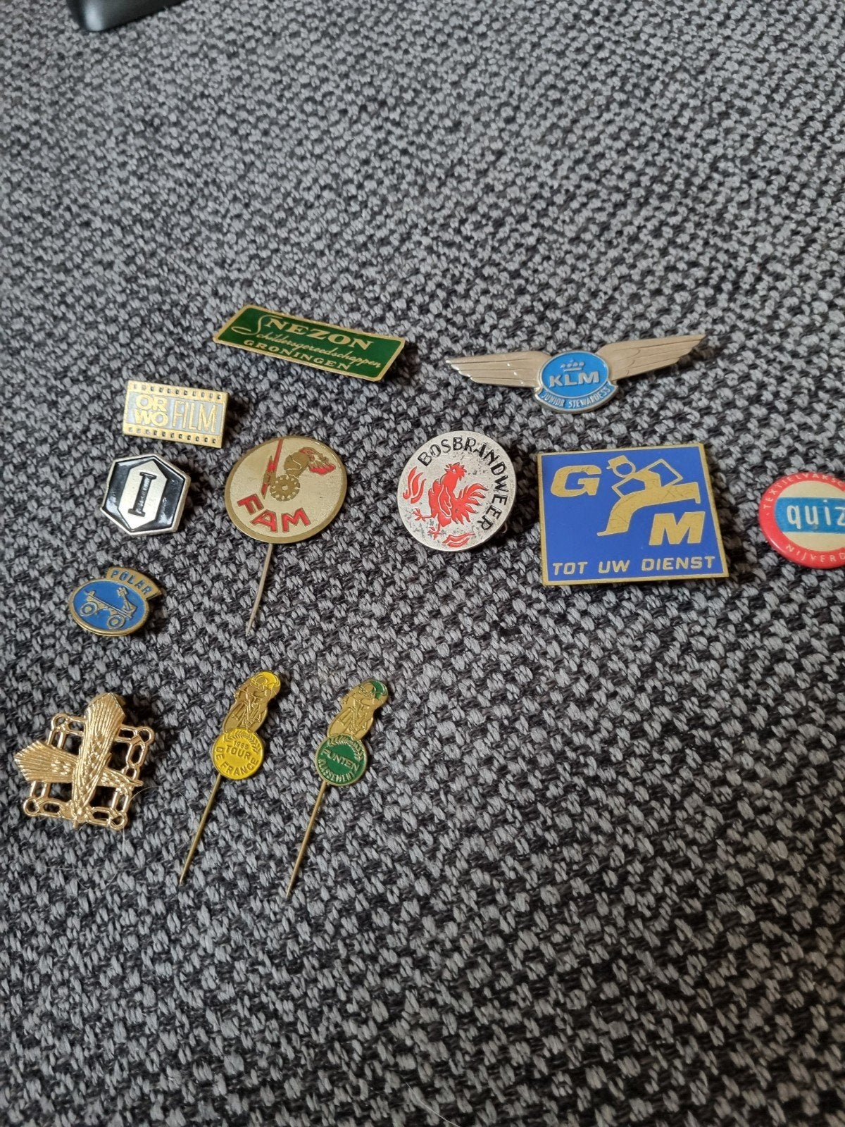 Speldjes , tour de France 1965, brandweer  KLM en anderen, Verzamelen, Ophalen of Verzenden