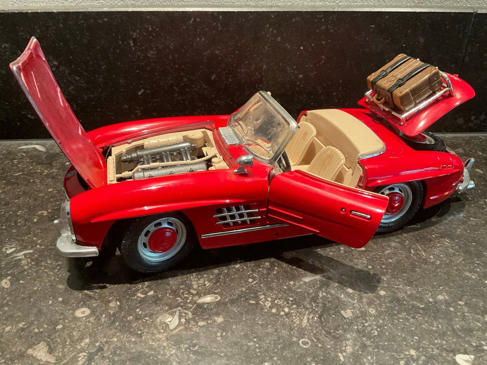 Bburago Mercedes Benz 300SL Cabrio 1/18 Schaalmodel, Hobby en Vrije tijd, Modelauto's | 1:18, Ophalen of Verzenden, Gebruikt, Auto