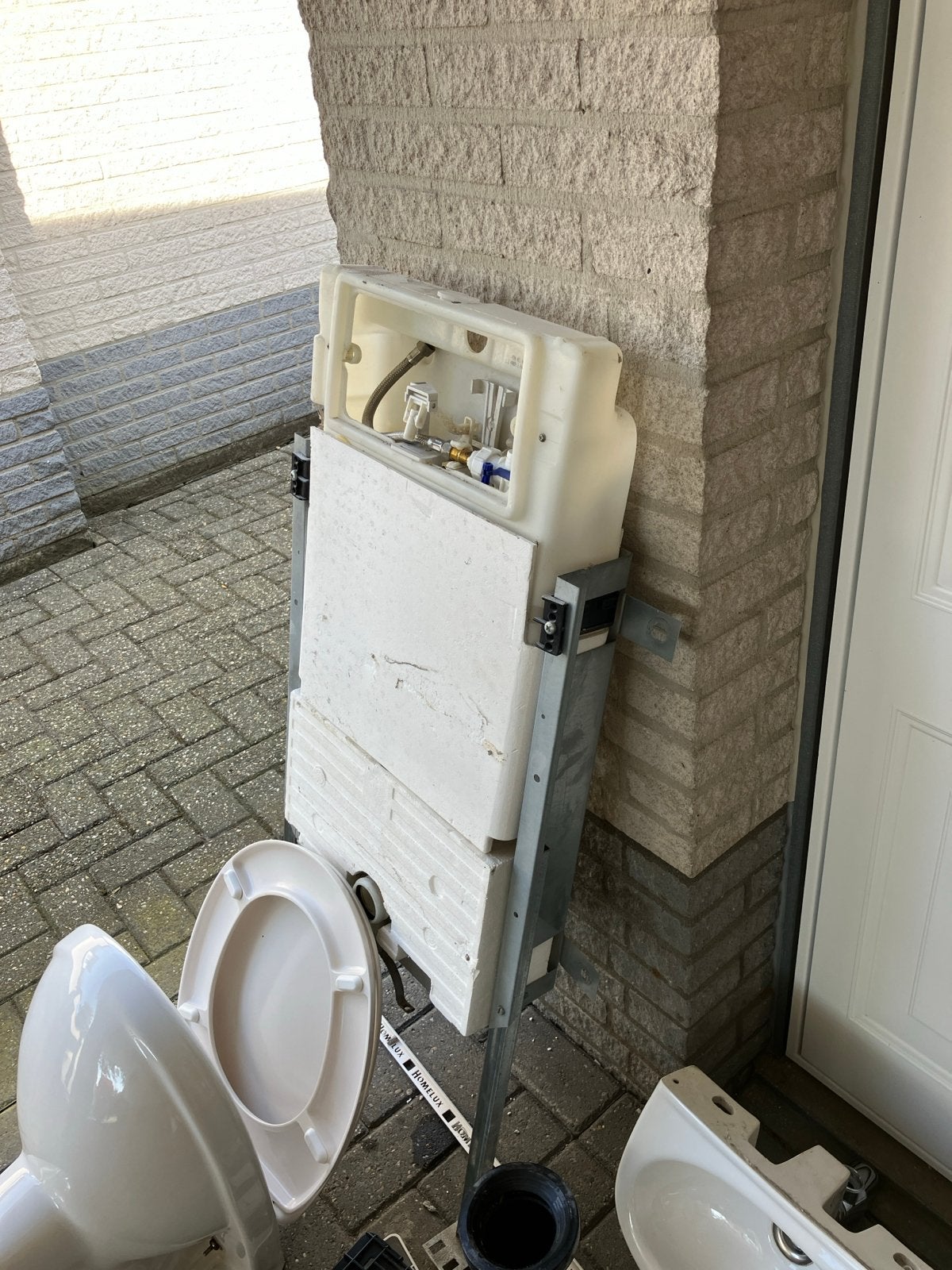 Inbouwreservoir, toiletpot en wastafel, Doe-het-zelf en Verbouw, Sanitair, Ophalen, Gebruikt, Chroom, Toilet