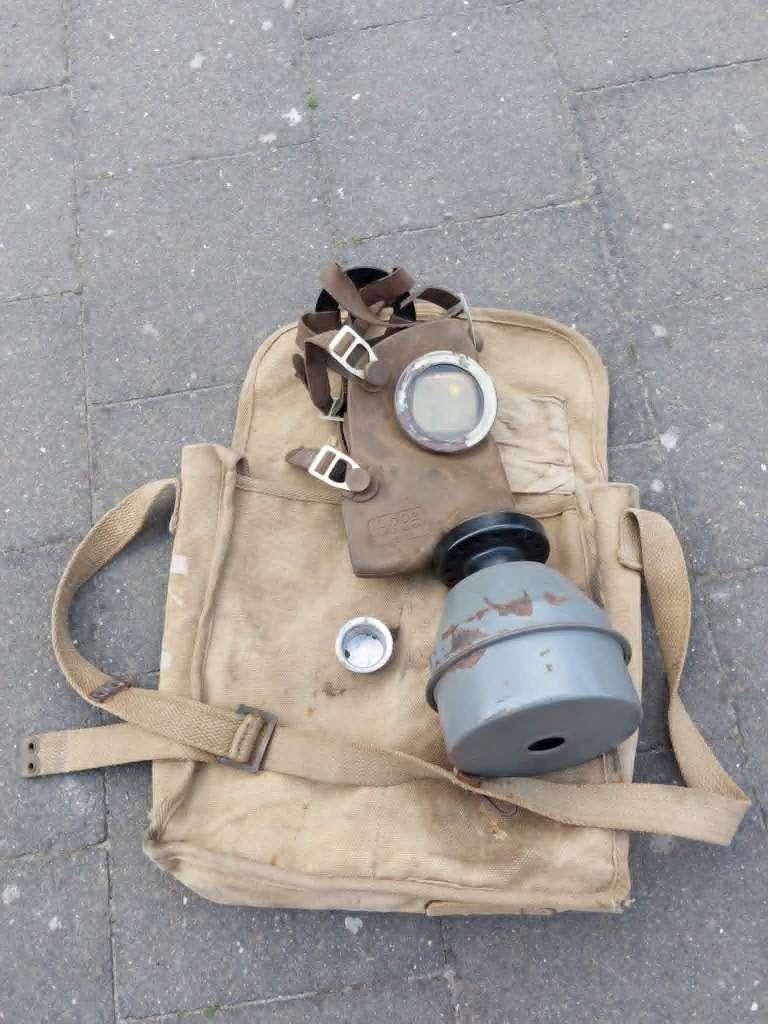 Belgisch WO2 Gasmasker Type II met canvas zak, Verzamelen, Militaria | Tweede Wereldoorlog, Ophalen of Verzenden, Landmacht, Overige gebieden