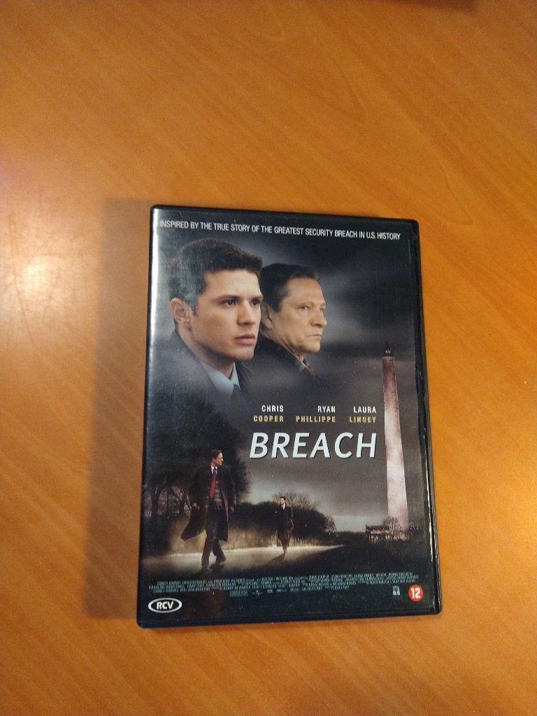 DVD Breach, Vanaf 12 jaar, Ophalen of Verzenden, Zo goed als nieuw
