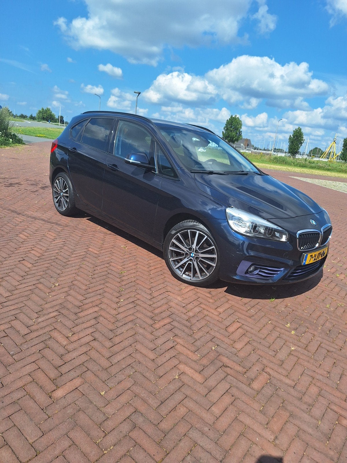 BMW 2-Serie Active Tourer 1.5 218I 2014 Blauw, Auto's, Voorwielaandrijving, Blauw, Origineel Nederlands, Handgeschakeld