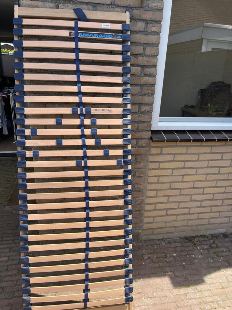 Lattenbodem 70x200, Ophalen, Zo goed als nieuw, Eenpersoons
