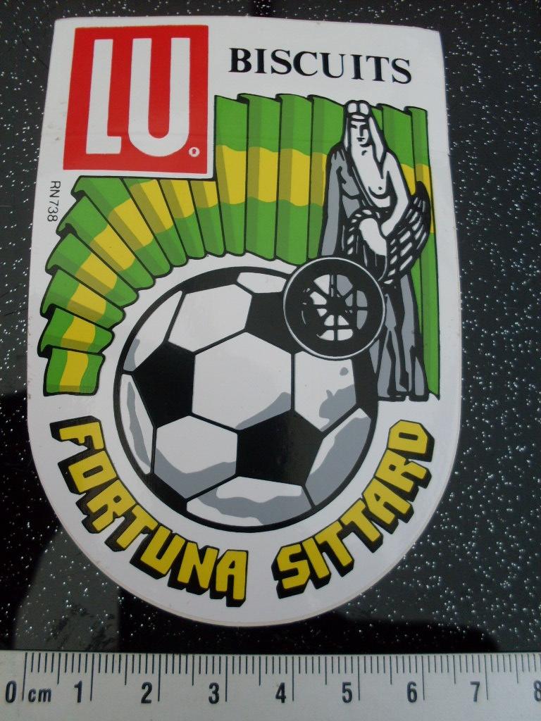sticker fortuna sittard voetbalclub logo LU biscuits, Verzamelen, Stickers, Verzenden, Zo goed als nieuw, Merk
