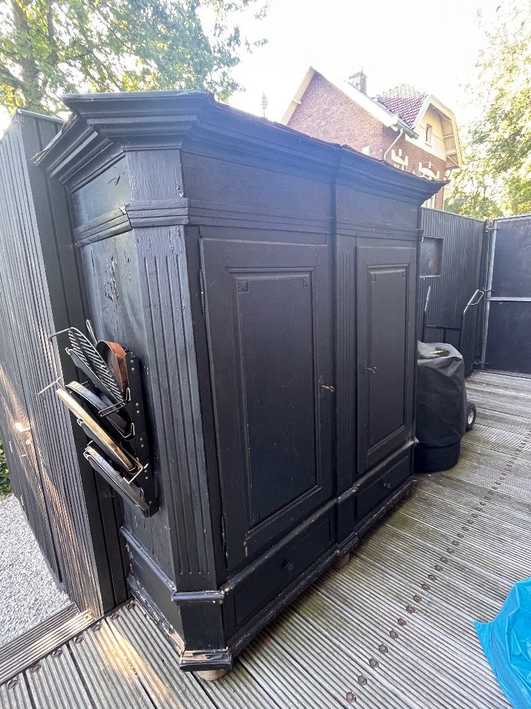 Mooie zwarte antieke eiken kast, ong. 150 jaar oud, Ophalen