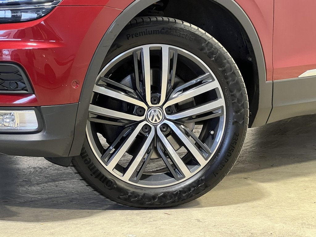 Volkswagen Tiguan 2.0 TSI 4Motion Highline | Navigatie/Andro, Automaat, Stof, Gebruikt, 4 cilinders