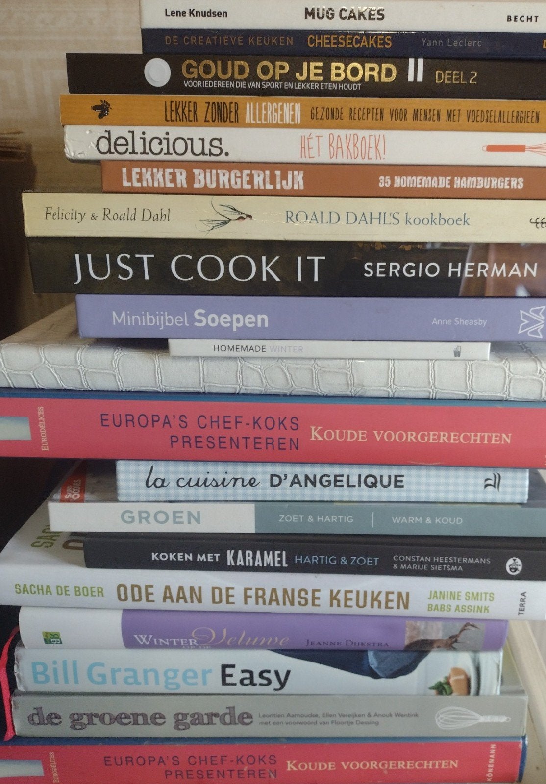op zoek naar een bijzonder kookboek , kijk dan eens bij ...., Ophalen, Zo goed als nieuw, Overige typen