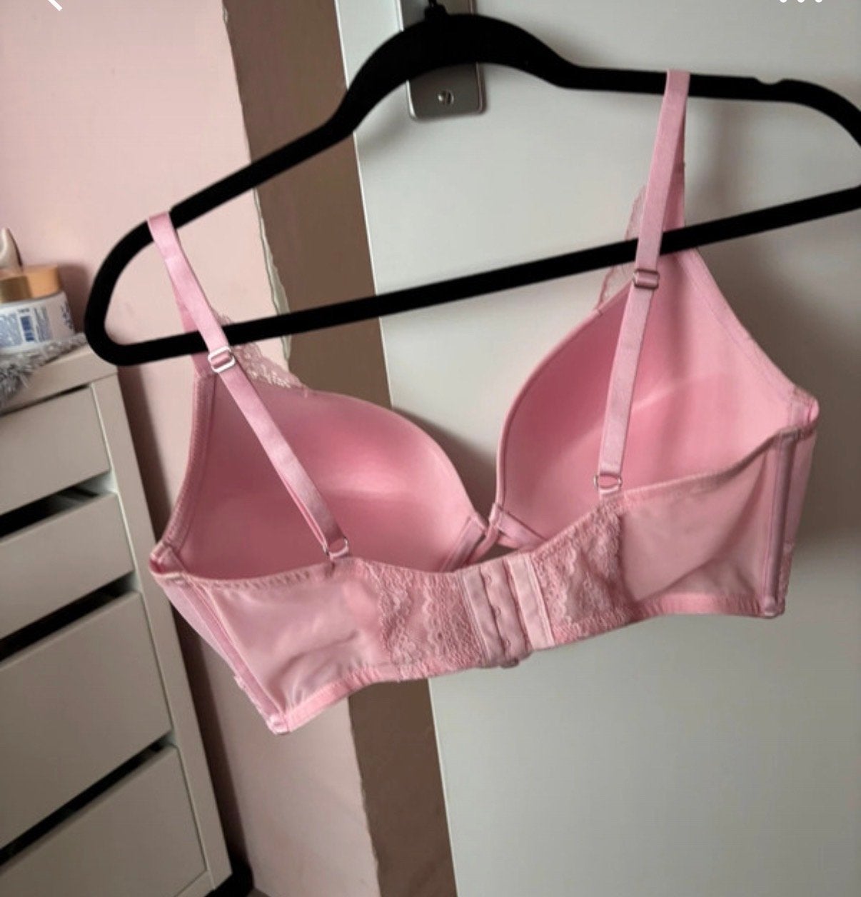 Hunkemöller BH 80D Roze met kant, Ophalen of Verzenden, Roze, BH
