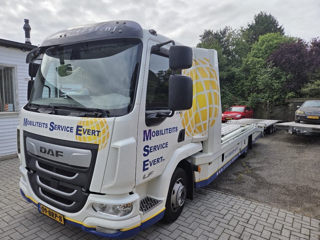 ZEER NETTE EN COMPLETE DAF LF 230, Automaat, Euro 6, 234 pk, Wit