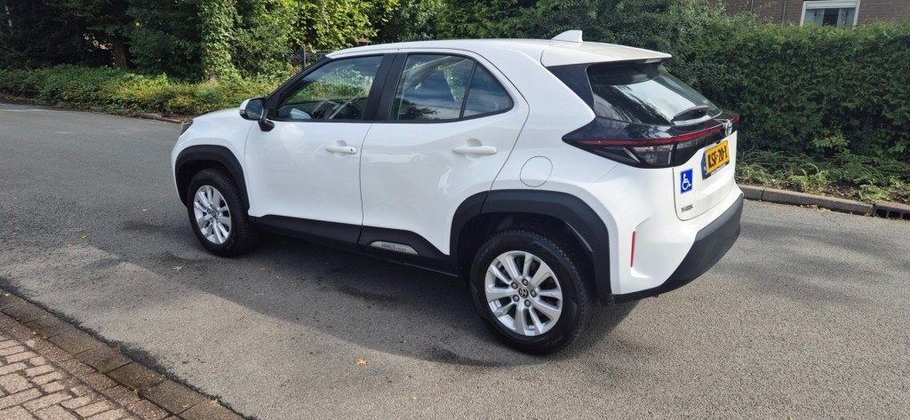 Toyota YARIS CROSS 1.5 Hybrid Active Invalide Handbediening/, Gebruikt, Met garantie (alle), 1490 cc, Bedrijf