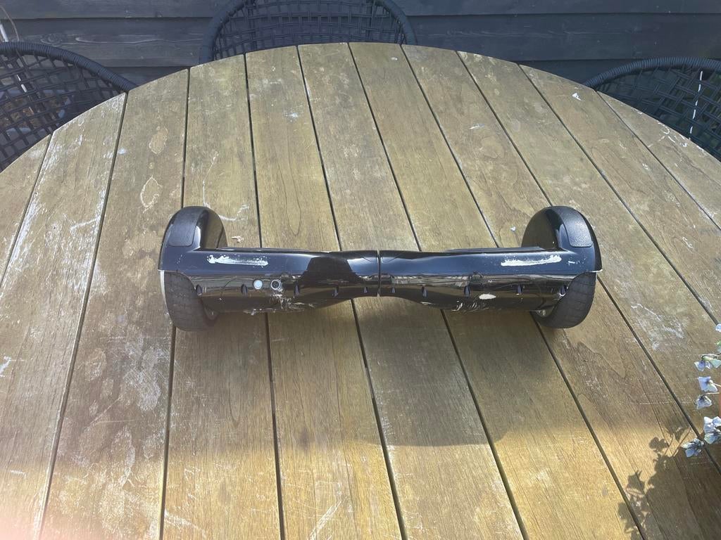 Hoverboard met schade aan de onderkant, Fietsen en Brommers, Steps, Gebruikt, Overige typen, Ophalen of Verzenden