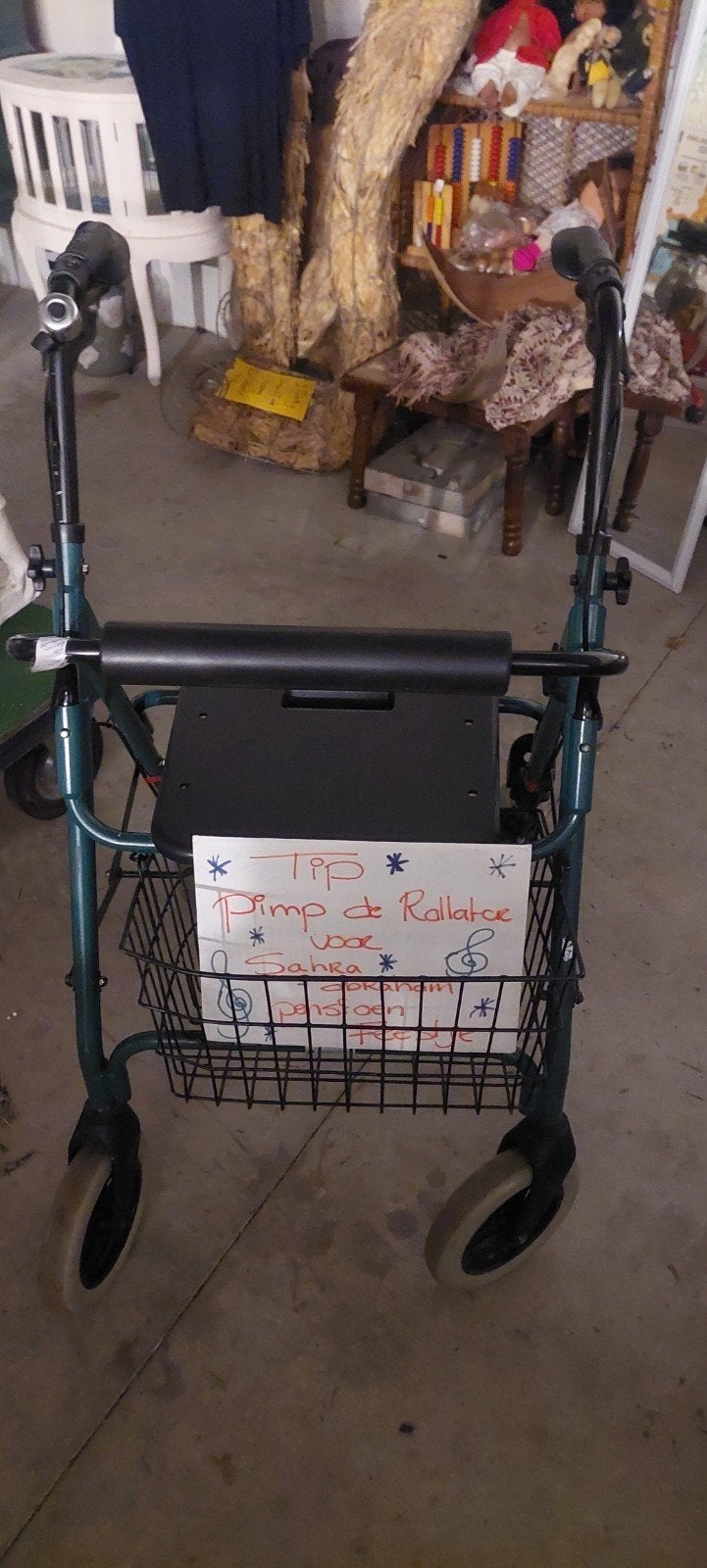 rollator €25, Ophalen