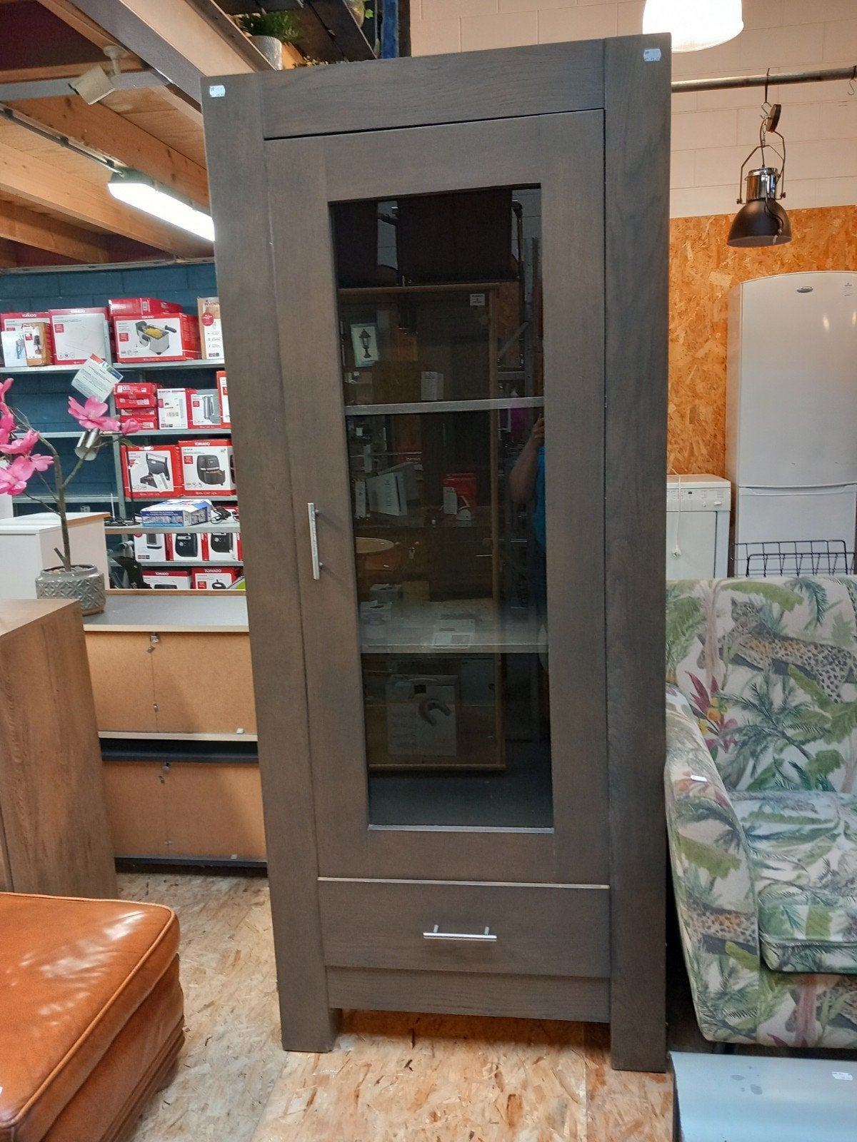 Moderne Vitrinekast met Lade en Glazen Deur, Huis en Inrichting, Kasten | Vitrinekasten, Ophalen, Minder dan 50 cm, Gebruikt, Met deur(en)