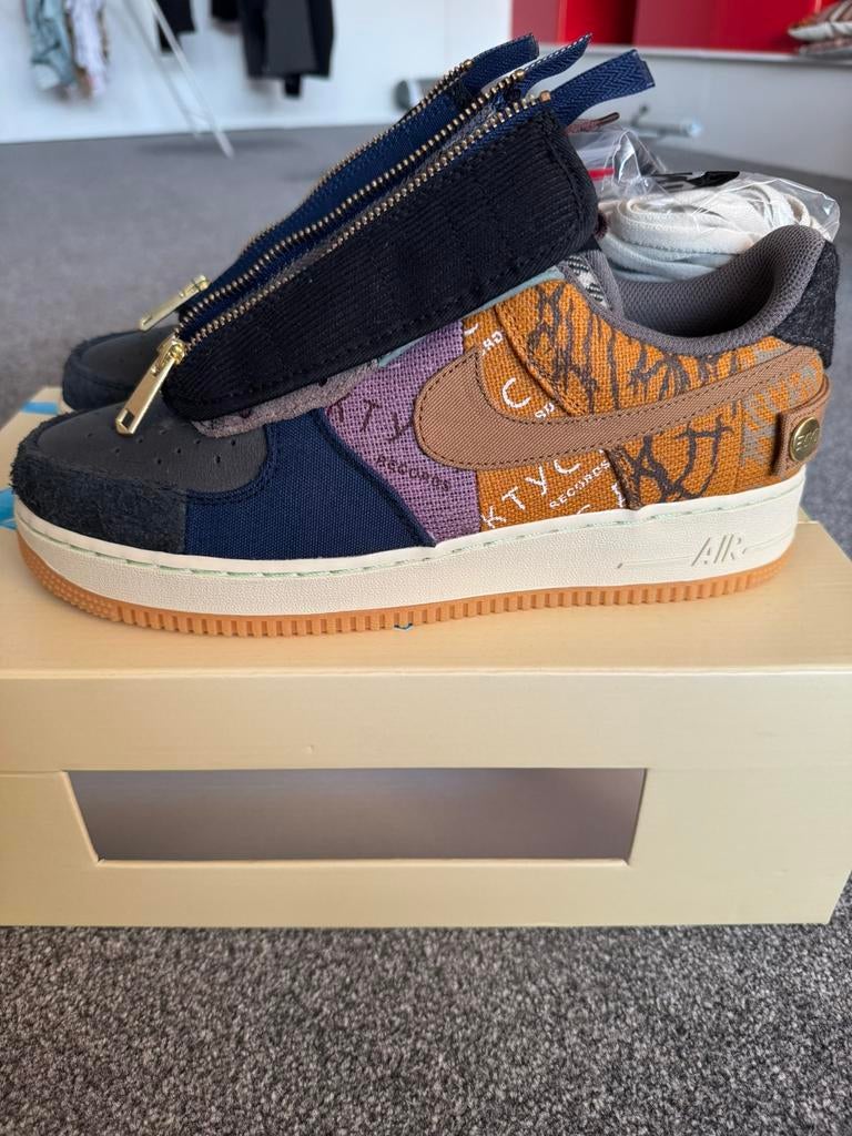 Nike Air force 1 Low Travis Scott Cactus Jack | 43, Overige kleuren, Nieuw, Ophalen of Verzenden, Sneakers of Gympen