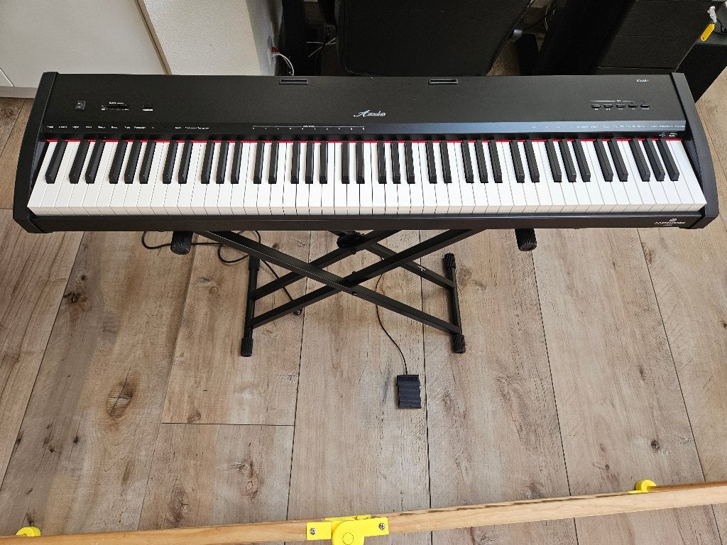 Amadeus stage 1 digitale piano, Ophalen, Zwart, Digitaal, Zo goed als nieuw
