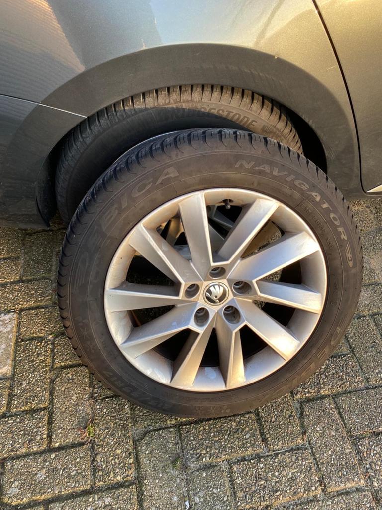 215/55 R17 set banden all-season met aluminium velgen, Auto-onderdelen, Banden en Velgen, Ophalen, Banden en Velgen, 17 inch, All Season