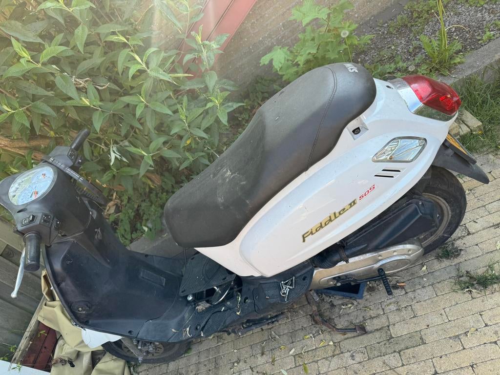 Sym fiddle 2 45km opknapper/onderdelen, Ophalen, Zo goed als nieuw, Benzine