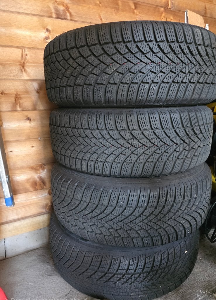 Peugeot 208 winterbanden 195/55R16 Bridgestone stalen velgen, Ophalen, Gebruikt, 16 inch, Banden en Velgen