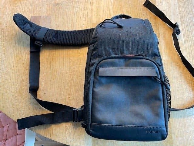 canon SL100 sling, Gebruikt, Canon, Gevoerd, Ophalen of Verzenden
