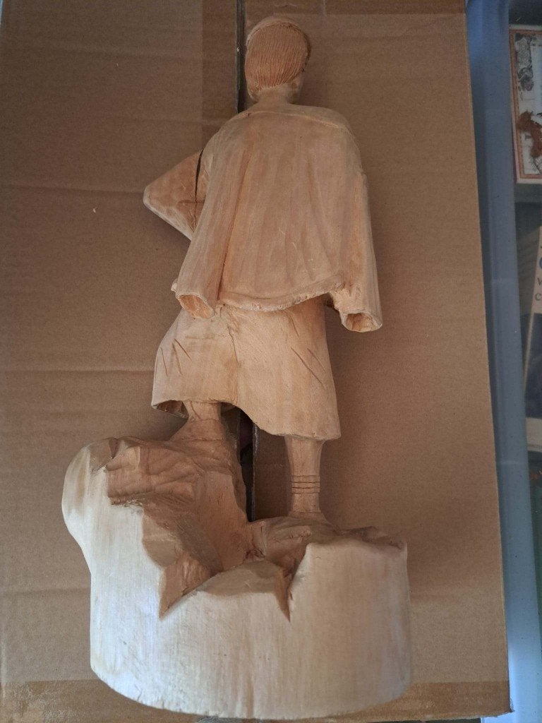 Houten beeld van fluitspeler, Antiek en Kunst, Kunst | Beelden en Houtsnijwerken, Houtsnijwerk, Ophalen of Verzenden, Handgemaakt