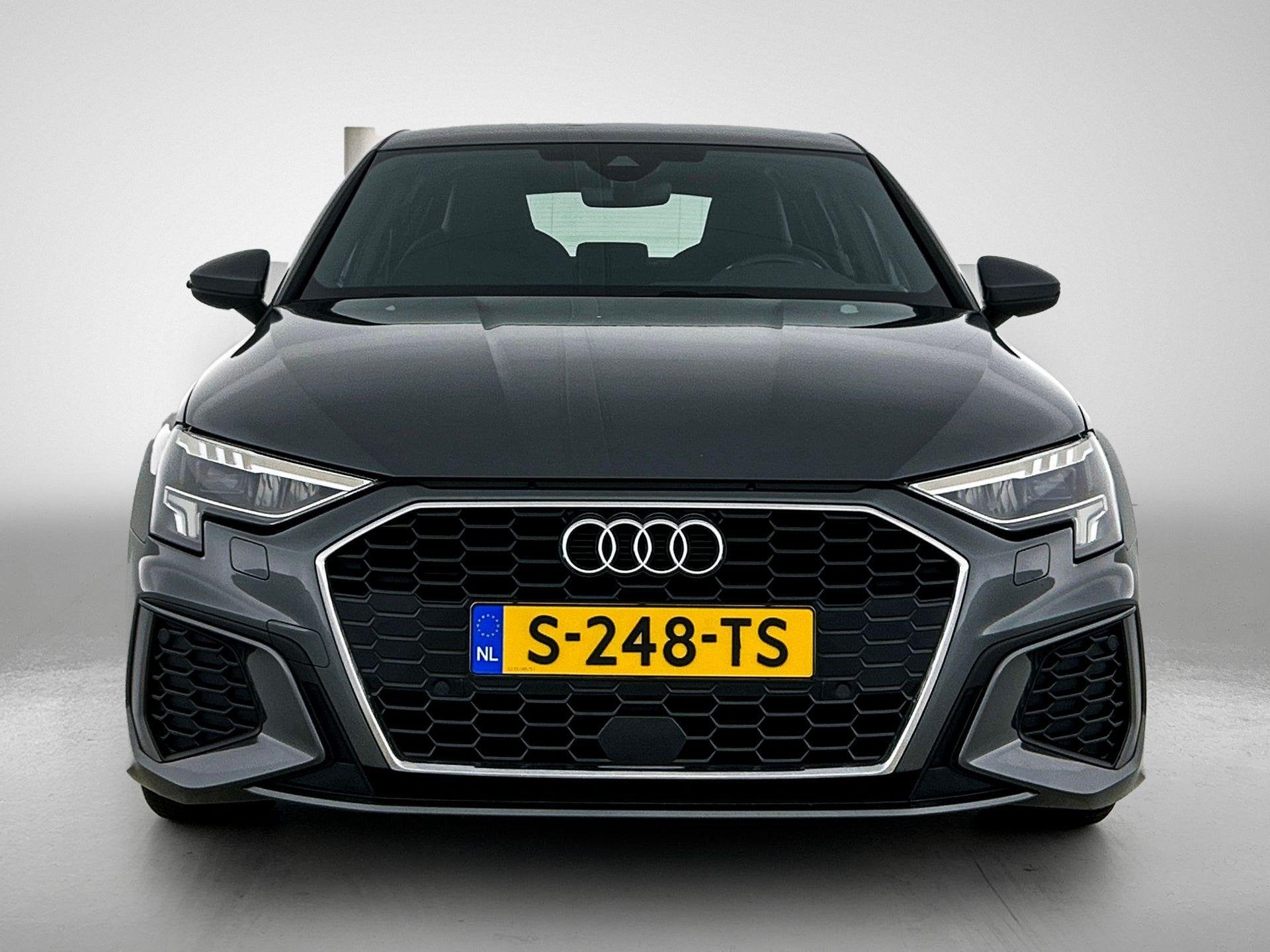 Audi A3 Sportback 30 TFSI S edition 110 PK | Automaat | Clim, Auto's, Gebruikt, Leder en Stof, Origineel Nederlands, Bedrijf