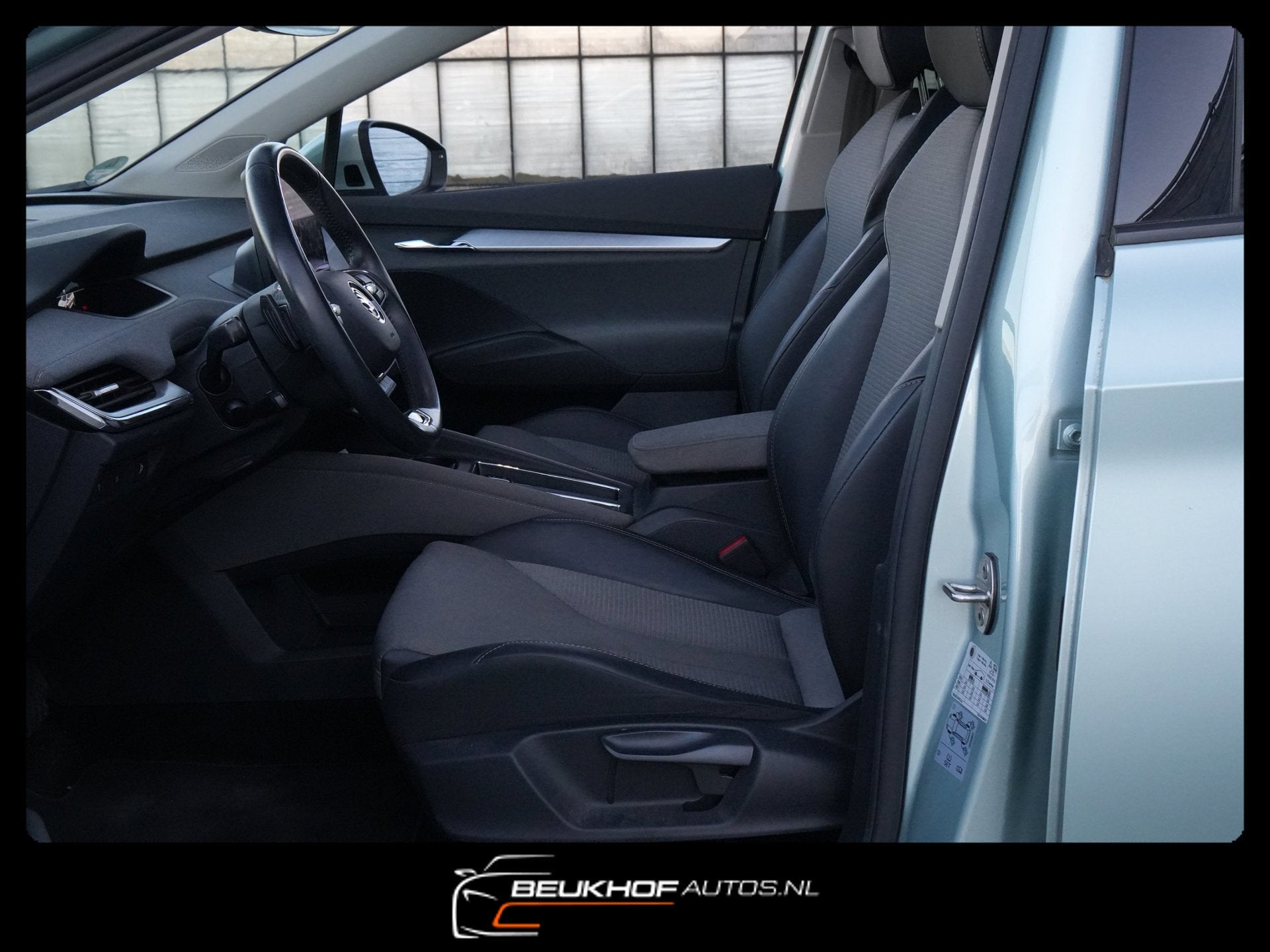 Foto 24 van Skoda Enyaq iV 60 Carplay Navi Pano Leer Camera Soh 93.5%.
