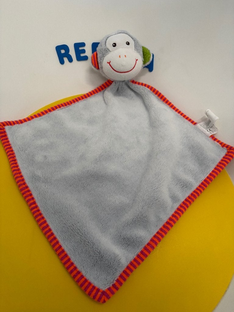 K3078 ZDT ZD trading action doek doekje grijs aap, Kinderen en Baby's, Speelgoed | Knuffels en Pluche, Ophalen of Verzenden, Zo goed als nieuw