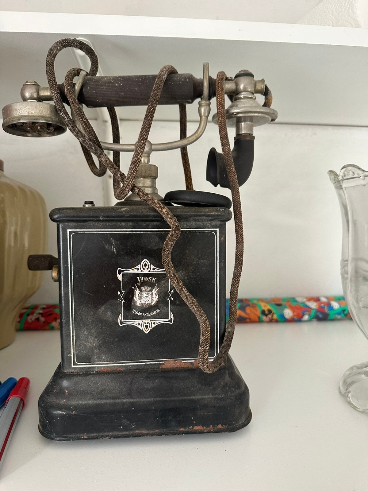 Bakeliet telefoon, Ophalen