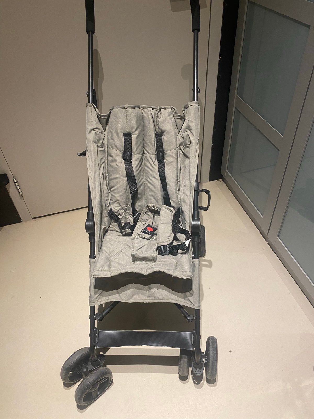 Lichtgewicht buggy - Ideaal voor onderweg, Kinderen en Baby's, Ophalen, Gebruikt, Overige merken, Verstelbare rugleuning