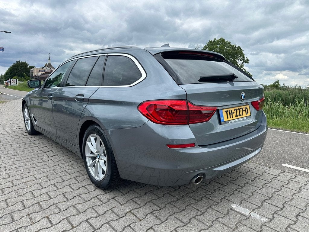 BMW 5-serie Touring 520i Corporate Lease Executive, Carplay,, Auto's, Automaat, 1998 cc, Achterwielaandrijving, 4 cilinders