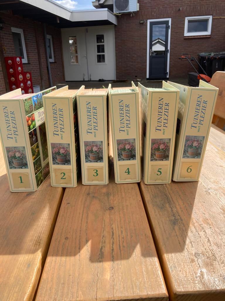 Serie van 6 tuinboeken, Boeken, Ophalen of Verzenden, Zo goed als nieuw, Interieur en Design
