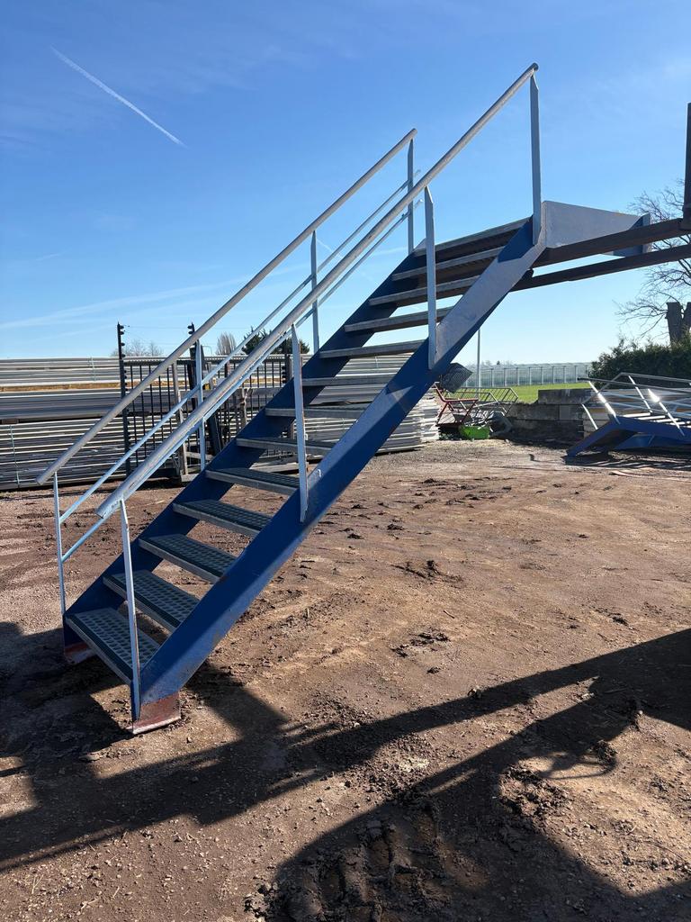 Stalen bordestrap steektrap trap trappen, Ophalen of Verzenden, Zo goed als nieuw, Minder dan 2 meter, 80 mm of meer