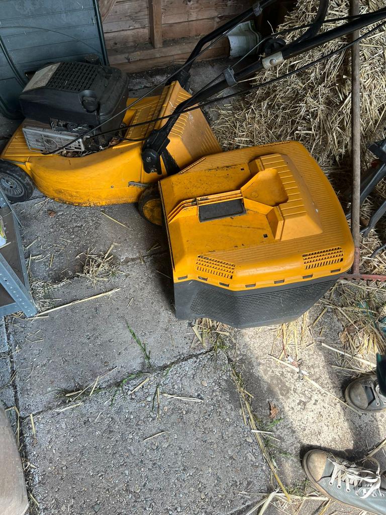 Stiga motormaaier Euro 98 - touwtje gebroken, Tuin en Terras, Grasmaaiers, Ophalen, Zo goed als nieuw, Benzine-grasmaaier