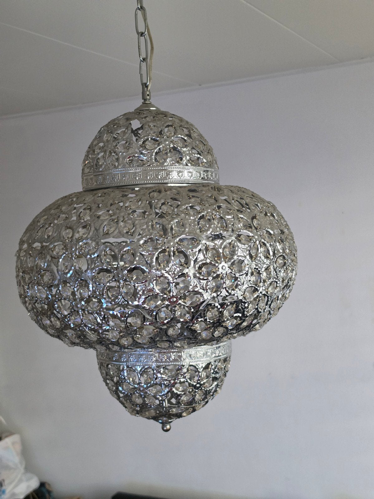 Oosterse hanglamp met kristallen - Zilverkleurig, Huis en Inrichting, Lampen | Kroonluchters, Oosters, Bohemien, Glamour, Zo goed als nieuw