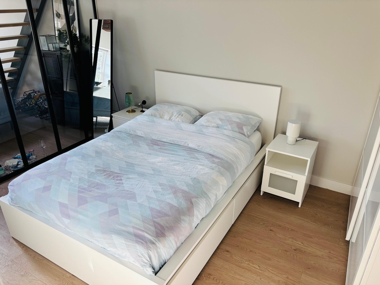 IKEA MALM bed 140x200 met 4 lades + matras + 2 nachtkastjes, Huis en Inrichting, Ophalen, Gebruikt, Tweepersoons, Ikea