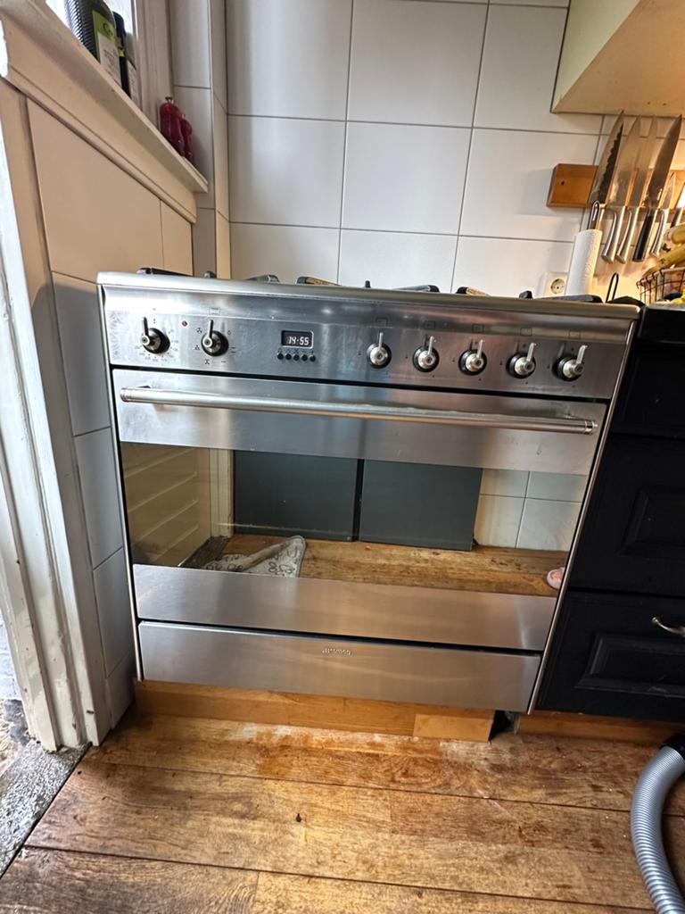 Smeg Gasfornuis 90 cm breed met electrische oven 6 pits, Witgoed en Apparatuur, Fornuizen, Gebruikt, Grill, Ophalen of Verzenden