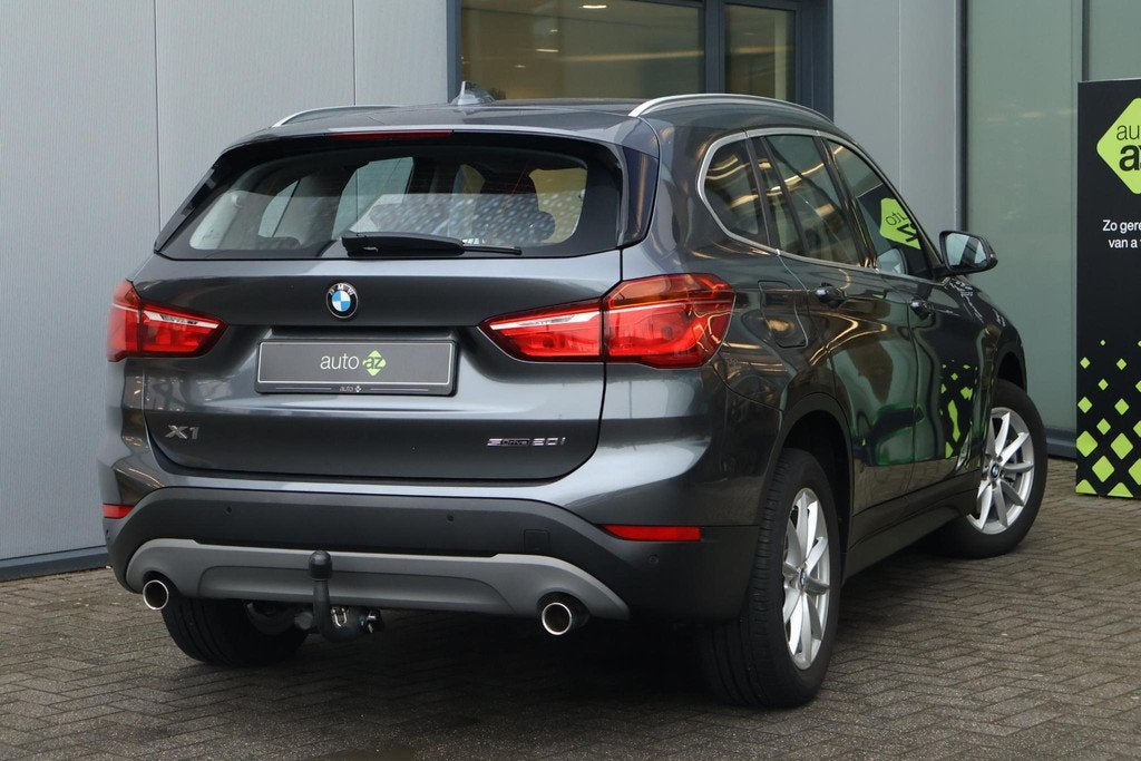 BMW X1 sDrive20i Executive Edition / Trekhaak / Headup / Sto, 1998 cc, Stof, Origineel Nederlands, Bedrijf