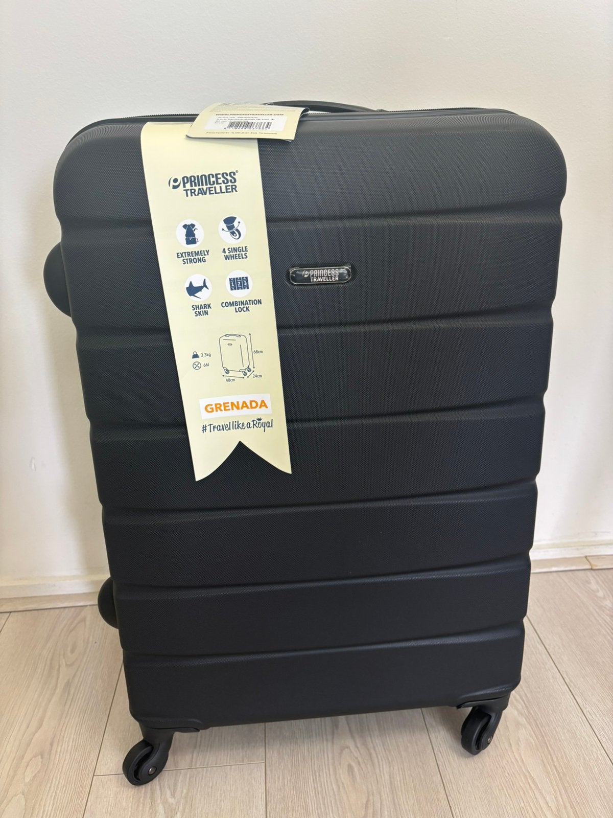 Princess traveller Zwarte Koffer helemaal nieuw!, 60 tot 70 cm, Gebruikt, Hard kunststof, Slot
