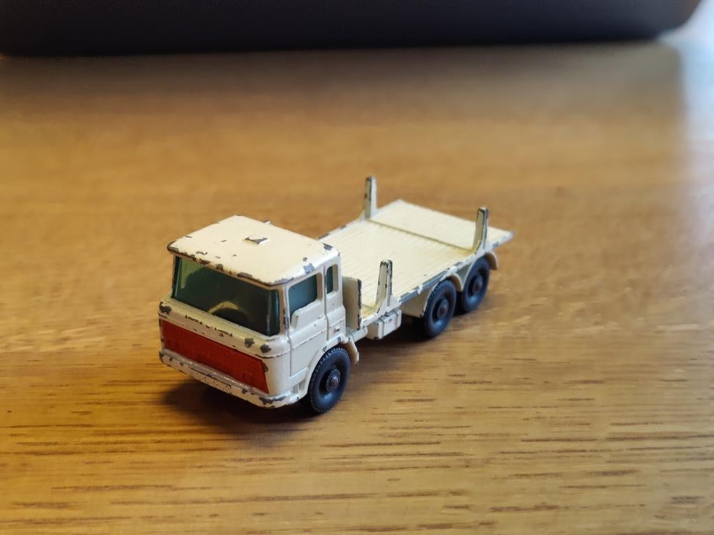 Matchbox DAF Girder Truck WIT, Ophalen of Verzenden, Zo goed als nieuw, Bus of Vrachtwagen