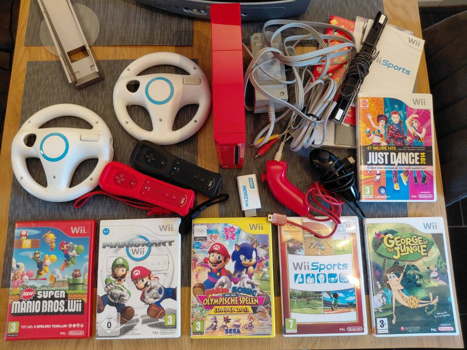 Complete Rode Nintendo Wii Bundel met Spellen en Accessoires, Ophalen, Gebruikt, Met 2 controllers, Met games