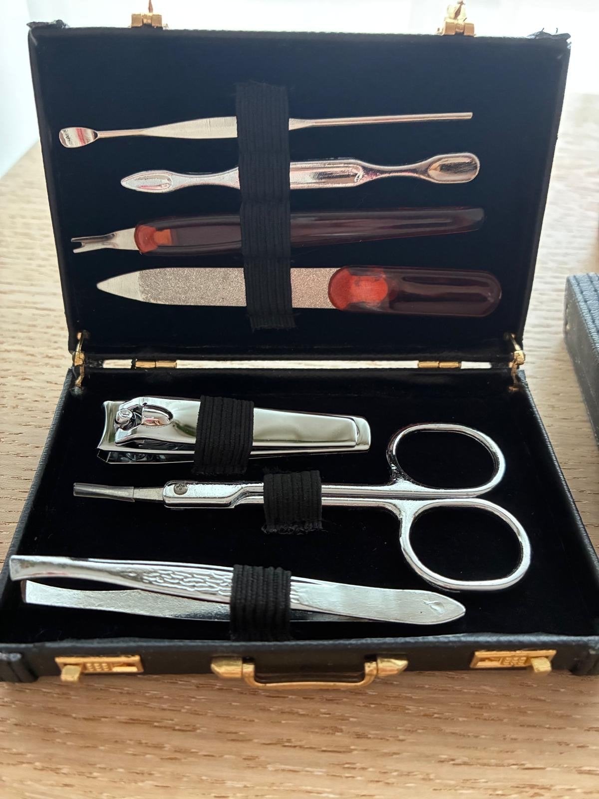 3 manicure setjes, Ophalen of Verzenden, Nieuw, Zwart, Handen en Nagels