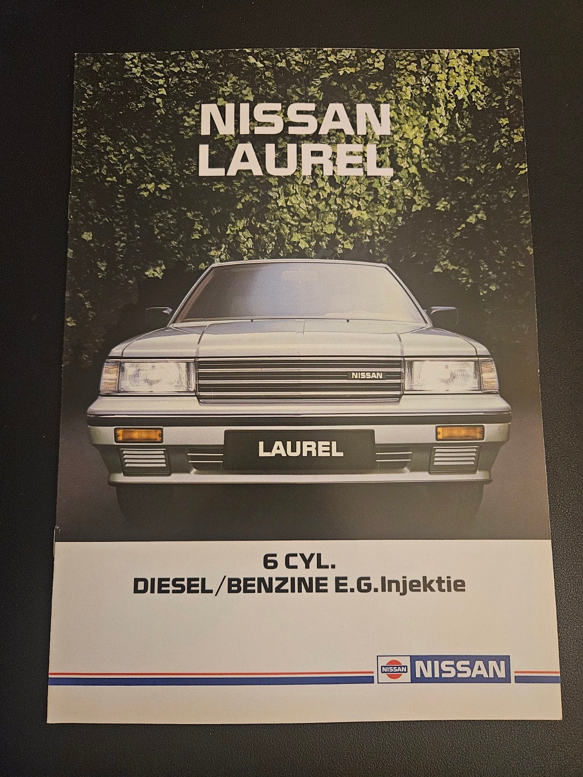 Brochure Nissan Laurel 1988, Ophalen of Verzenden, Zo goed als nieuw, Nissan