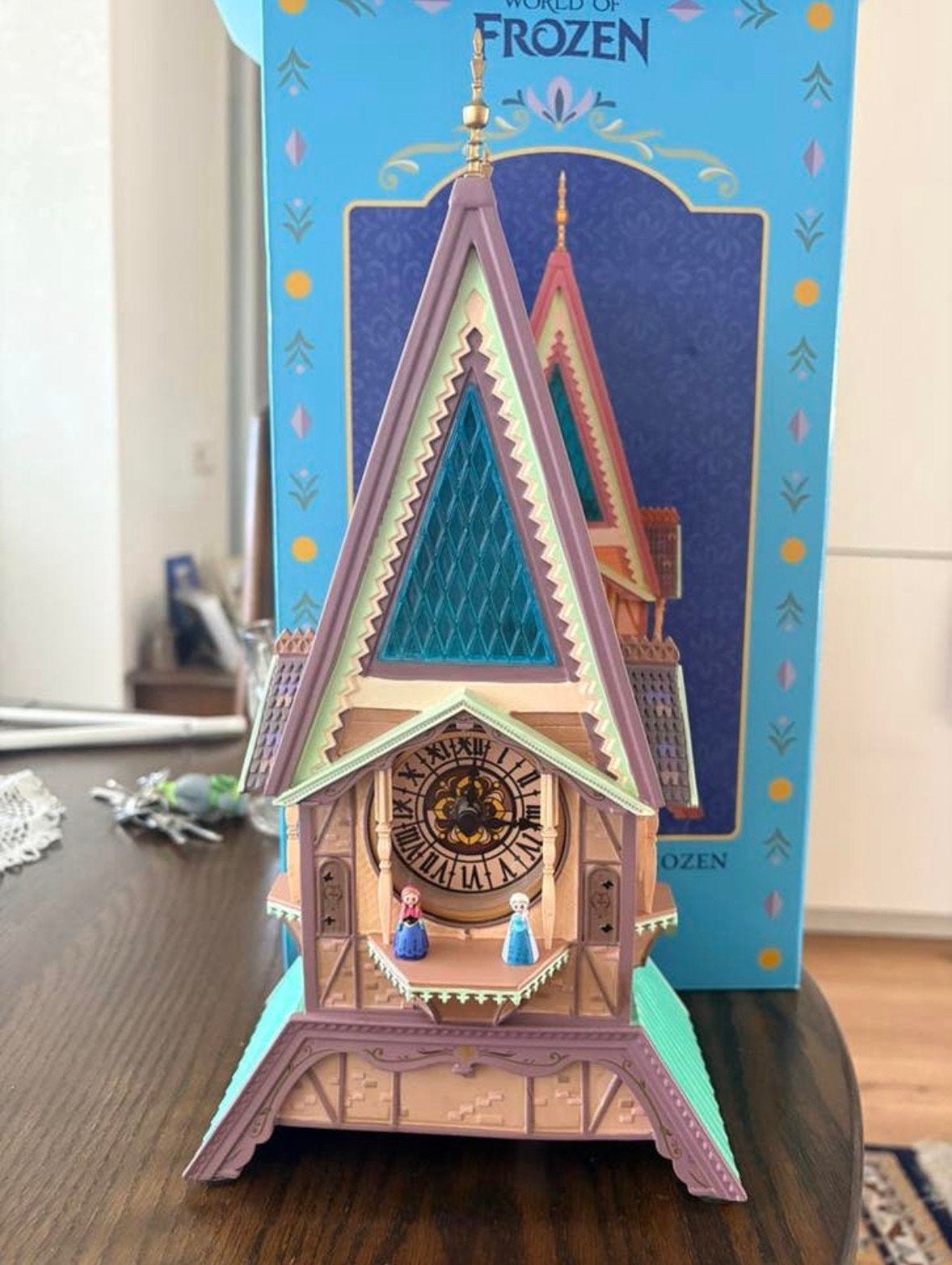 Disney parks frozen klok beeld, Verzamelen, Disney, Ophalen of Verzenden, Overige figuren, Zo goed als nieuw, Beeldje of Figuurtje