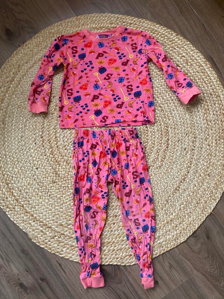 Sinterklaas pyjama maat 110/116, Ophalen of Verzenden, Zo goed als nieuw, Jongen of Meisje, Nacht- of Onderkleding