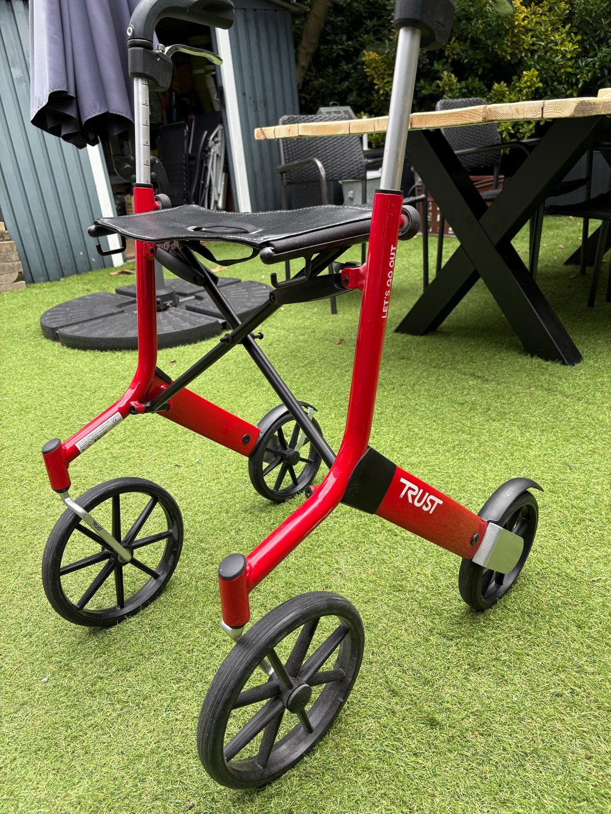 Trust Care Let’s Go Out Outdoor rollator, Diversen, Rollators, Ophalen, Opvouwbaar, Zo goed als nieuw