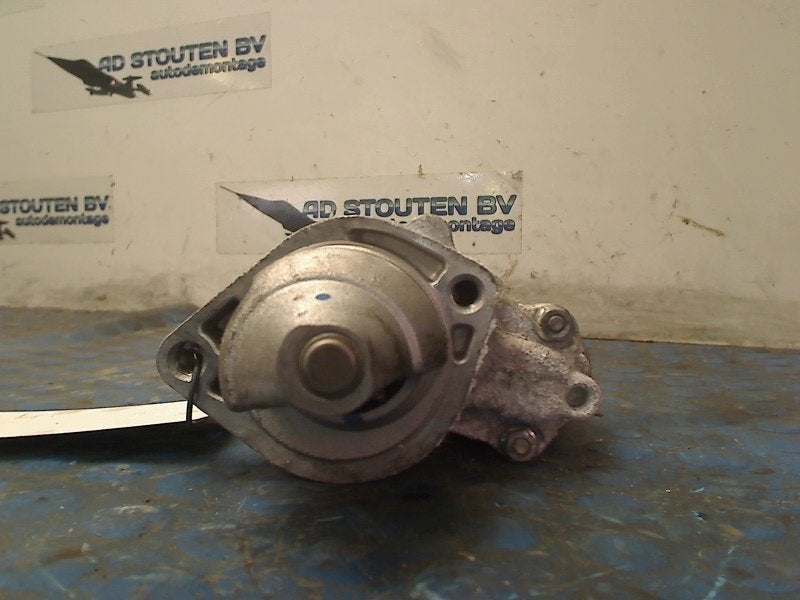 Startmotor Mercedes-Benz C (W205) (2015-02/..) A2749062100, Gebruikt, Mercedes-Benz AG, Mercedes-Benz, Mercedesstraße 120, Stuttgart 70372, , Duitsland