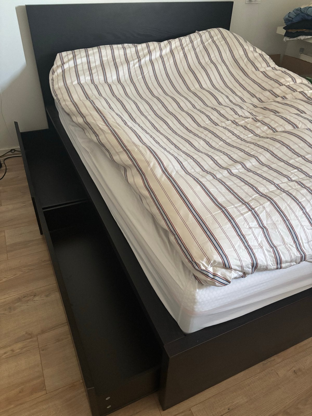 IKEA Malm bedframe 140x200 met lattenbodem en 2 lades, Ophalen, Gebruikt, Zwart, Tweepersoons