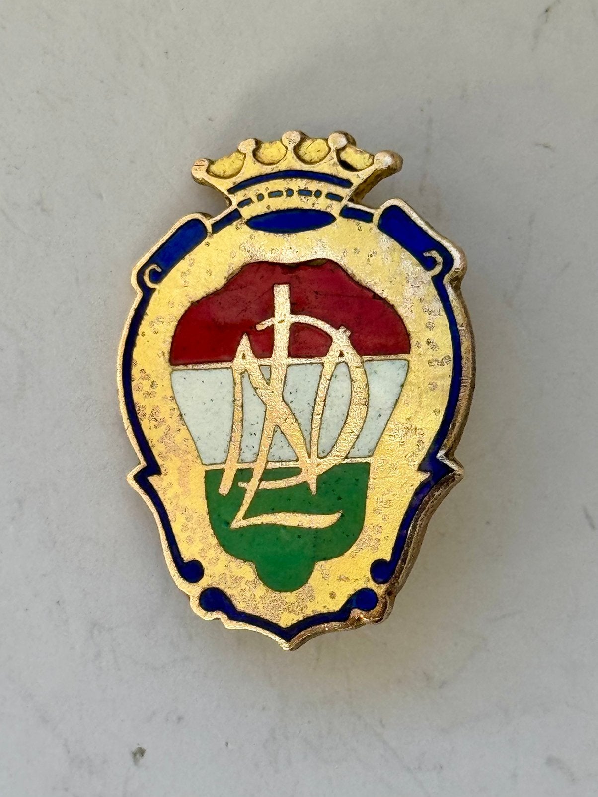 Italiaanse Emaille Broche Notre Dame de Lourdes, Ophalen of Verzenden, Zo goed als nieuw, Overige onderwerpen, Speldje of Pin
